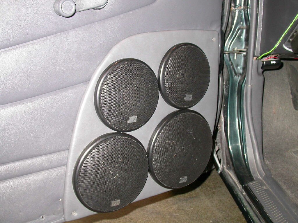 Nissan hardbody subwoofer shop box